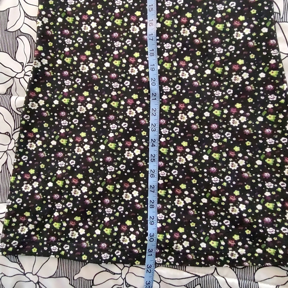 NWT. Tunic length hooded jacket. New with Tags. Size Large. - Picture 9 of 12